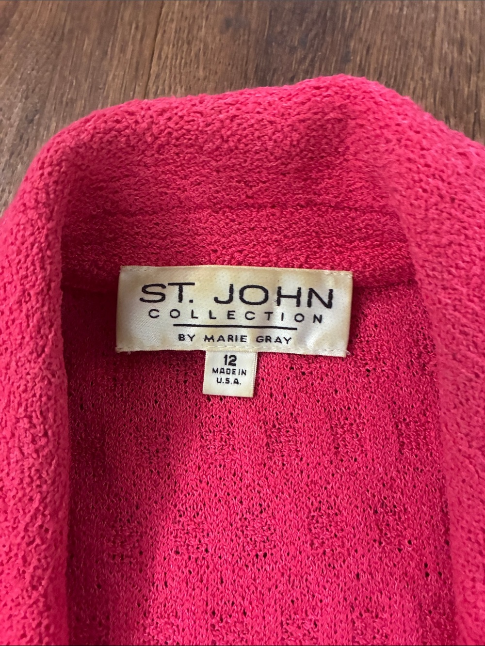 St. John Collection Bright Coral Knit Blazer 12 - Picture 2 of 5